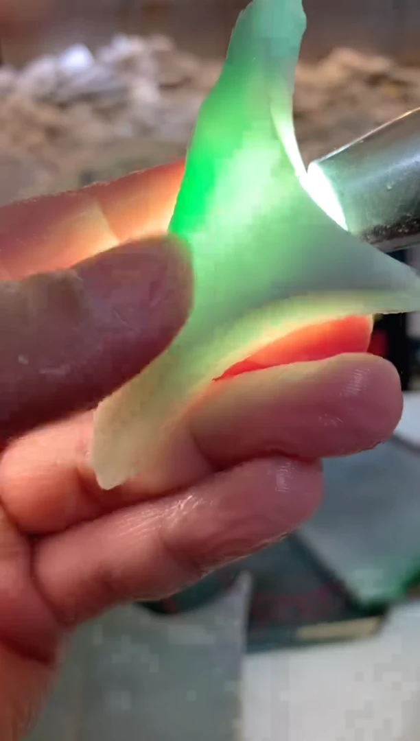 翡翠裸石0朗0翡翠珠宝691