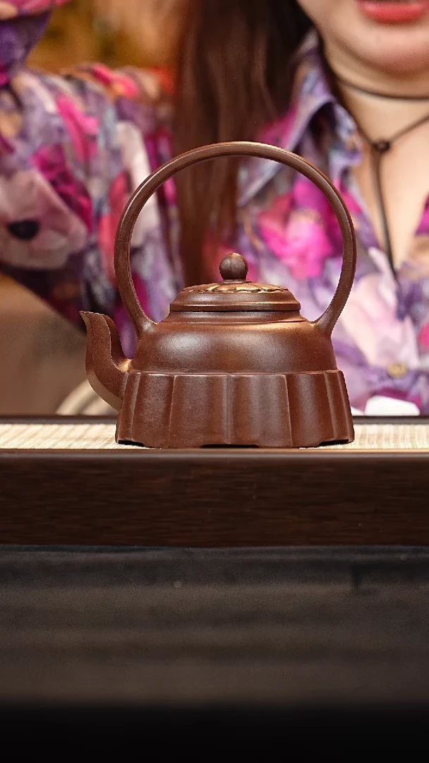 茶壶紫砂J0520027499裙带提梁