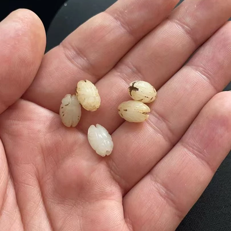 和田玉小珠子可佩戴