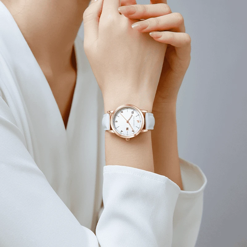 FILA斐乐品牌时尚气质百搭轻奢防水女士小圆表生日礼物情人节礼物