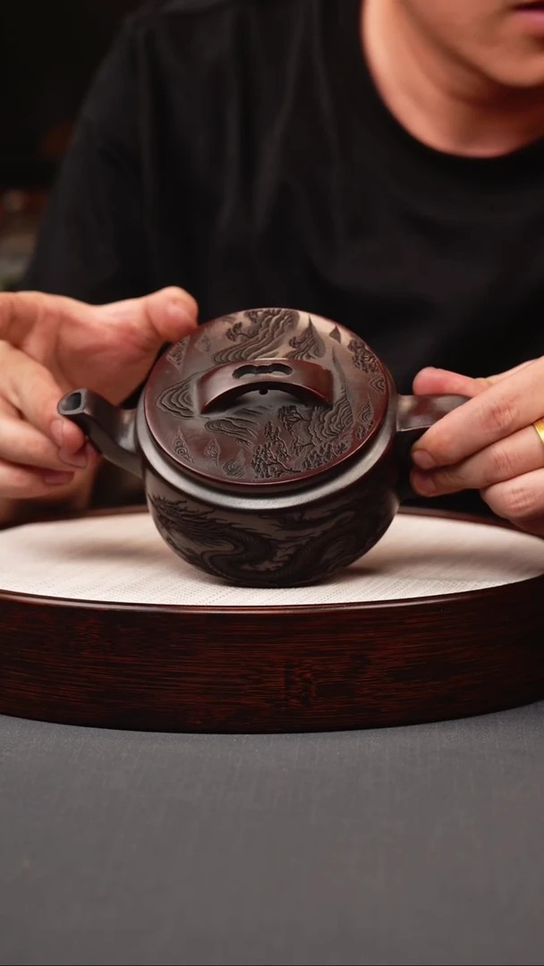 茶壶紫砂古红泥龙纹汉瓦