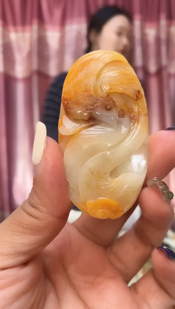 未镶嵌岫玉吊坠