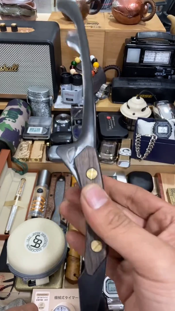 瓷片闪购商品  如图所示