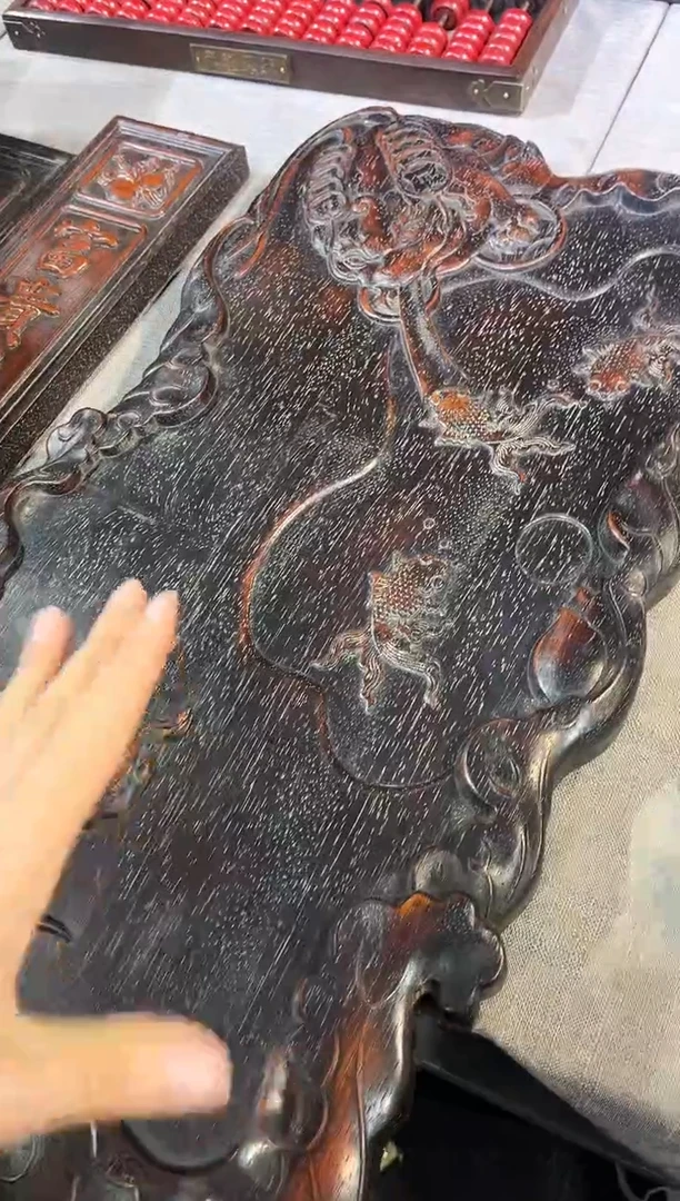 檀香紫檀（小叶紫檀）尚*剑紫檀雕刻金蟾茶海