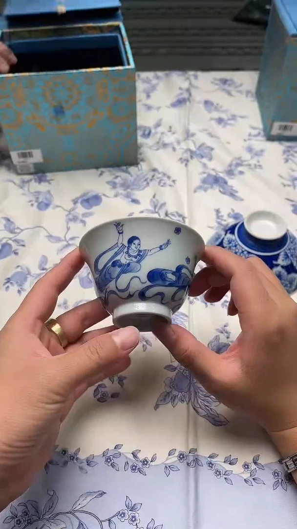 瓷片如图所示如图所示