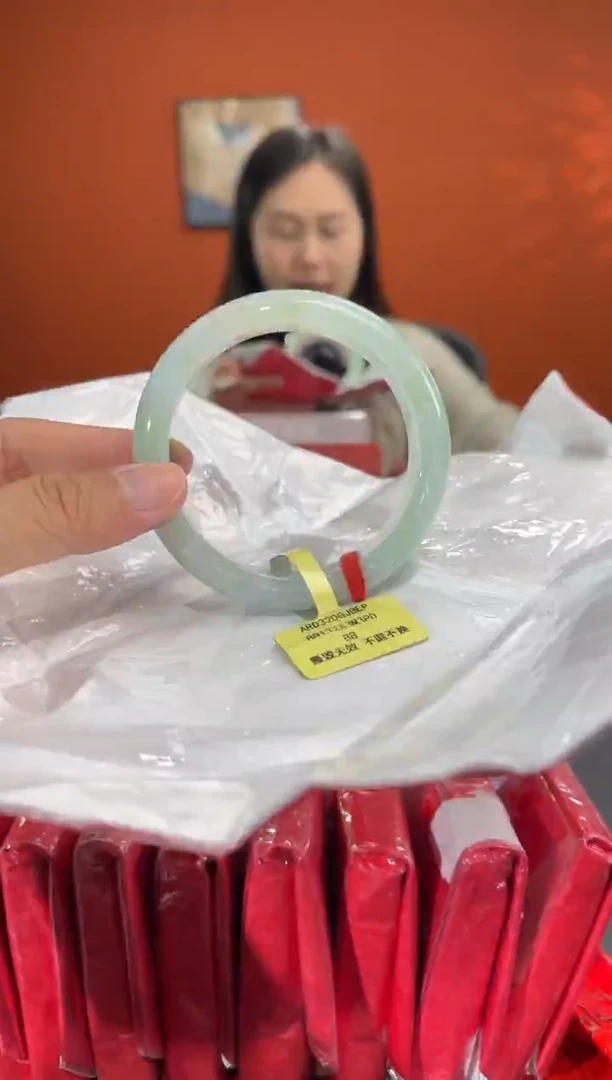 未镶嵌手镯翡翠11