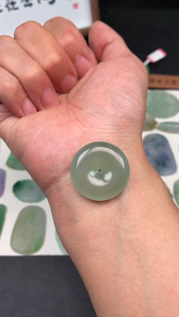 未镶嵌定制翡翠翡翠