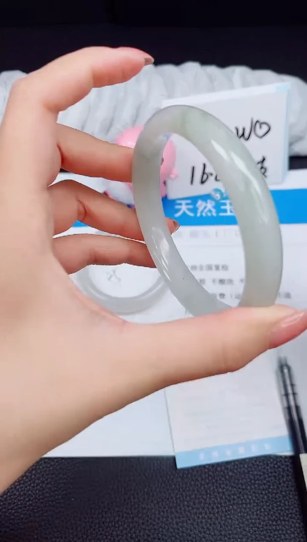 【闪购商品】石英质玉手镯未镶嵌428-64.4