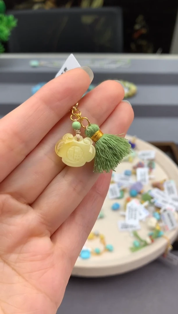 未镶嵌挂件南红玛瑙W30