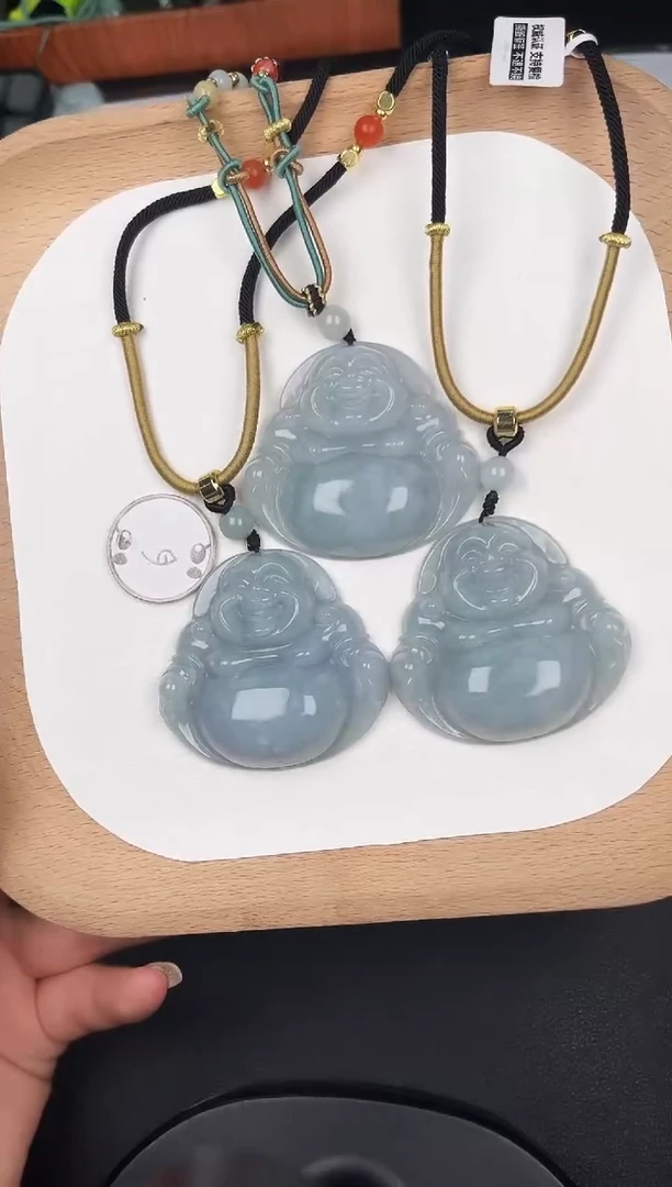 颈饰未镶嵌翡翠LH037翡翠油冰绿大佛+送同款绳子多样性发其一