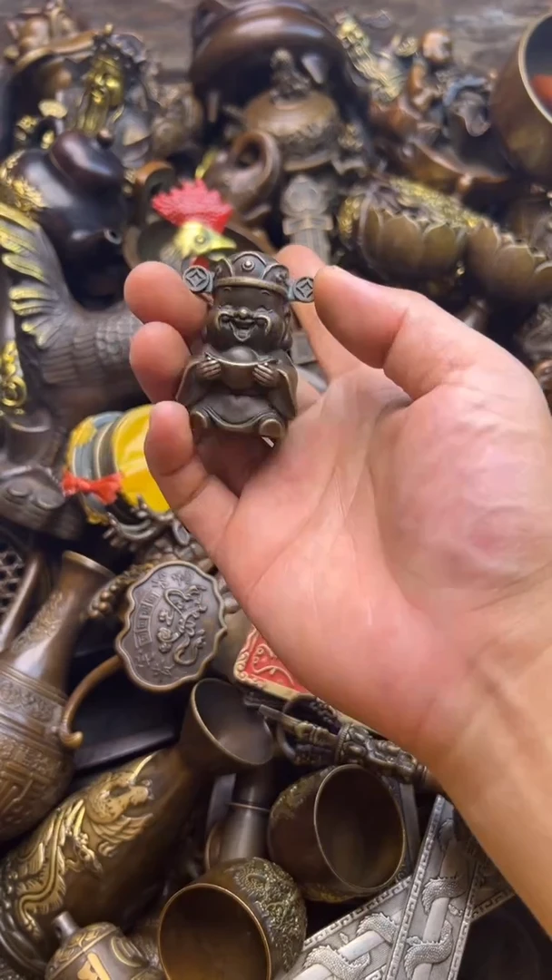 精美铜器，点击下单