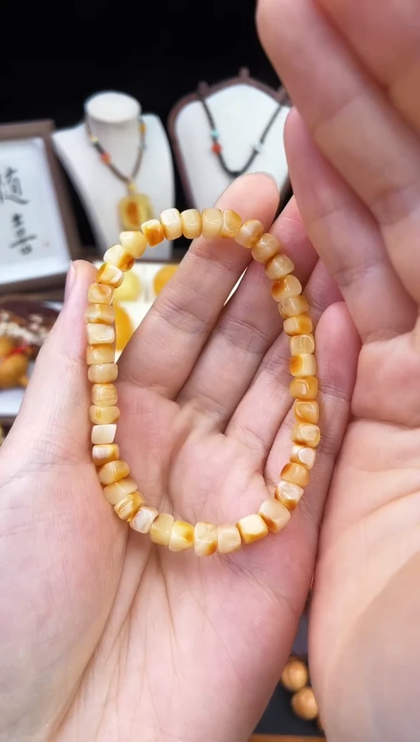 琥珀未镶嵌珠宝奇石柒月