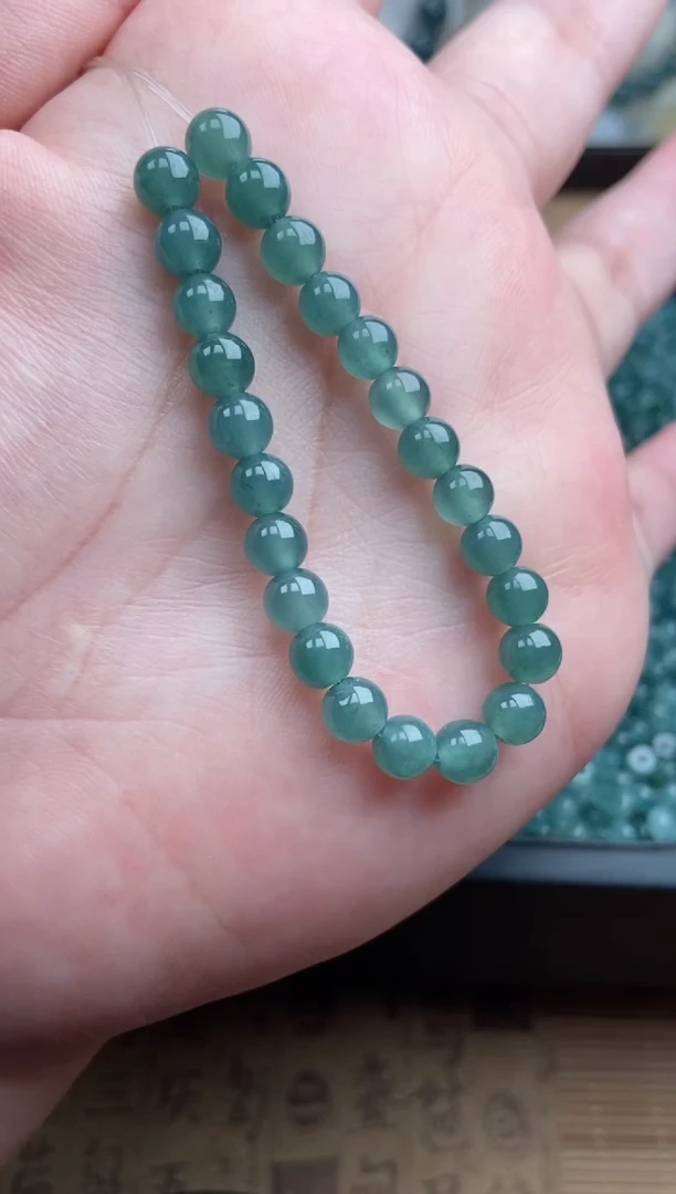 【闪购商品】翡翠手链未镶嵌多样性发货36颗卡5.6