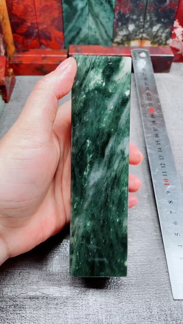 玉桂林鸡血玉石素章4