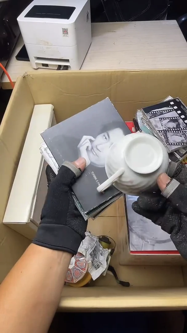 ?****?二手商品不退不换