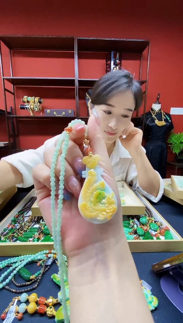 颈饰未镶嵌翡翠清***洋翡翠吊坠