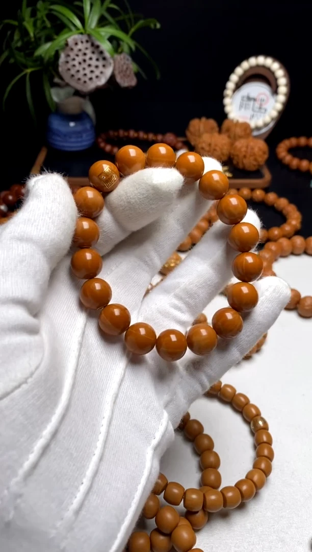 【闪购商品】猴头核桃手串雨墨臻至金空道