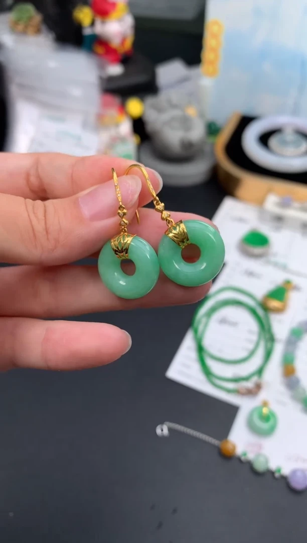 18K金镶嵌摆件翡翠48小时鉴赏期 退货不扣服务费