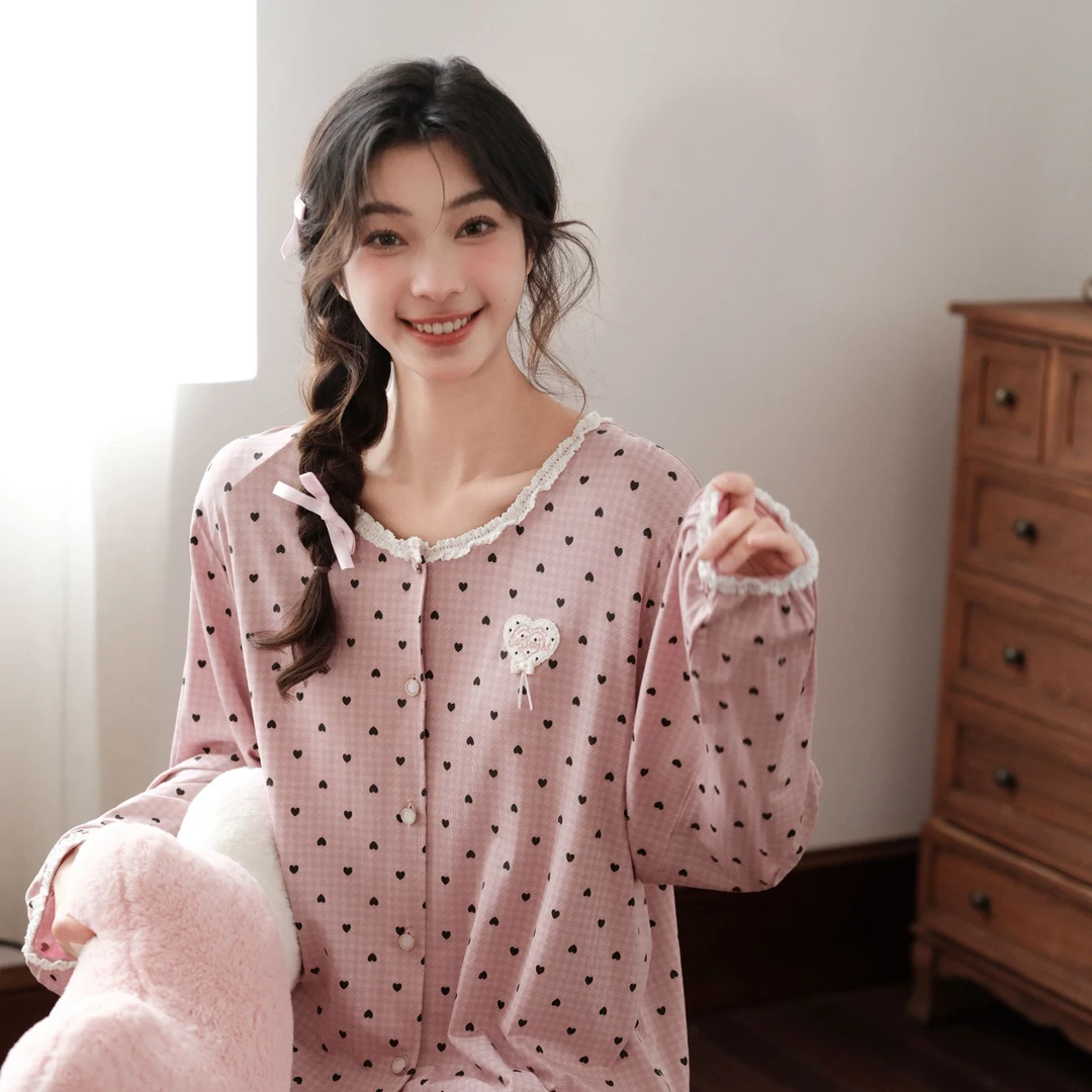 芬腾2025睡衣女春秋长袖圆领开衫满印爱心宽松甜美女士休闲家居服