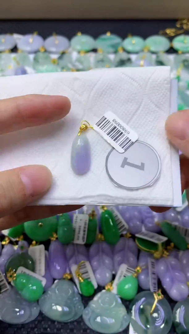 颈饰未镶嵌翡翠天然缅甸翡翠A货