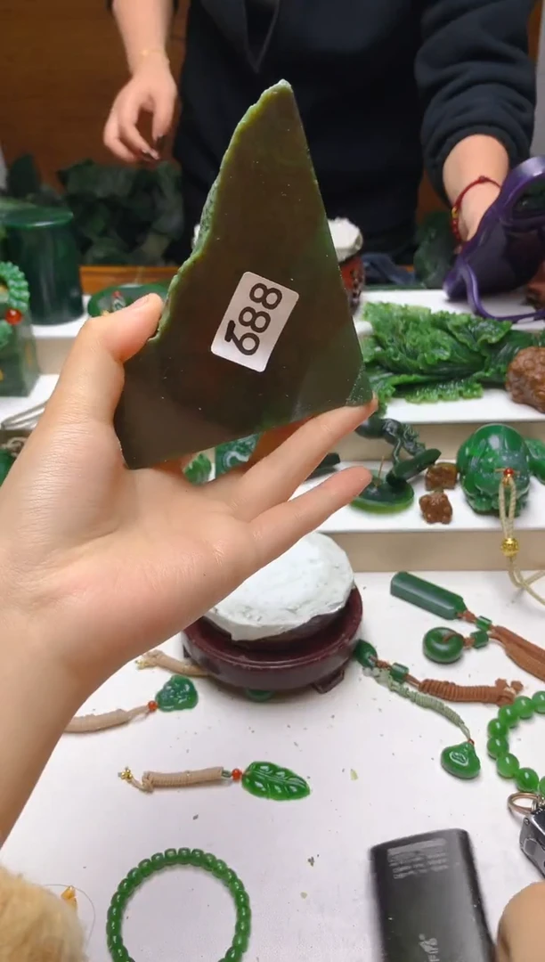 未镶嵌和田玉珠宝半成品1