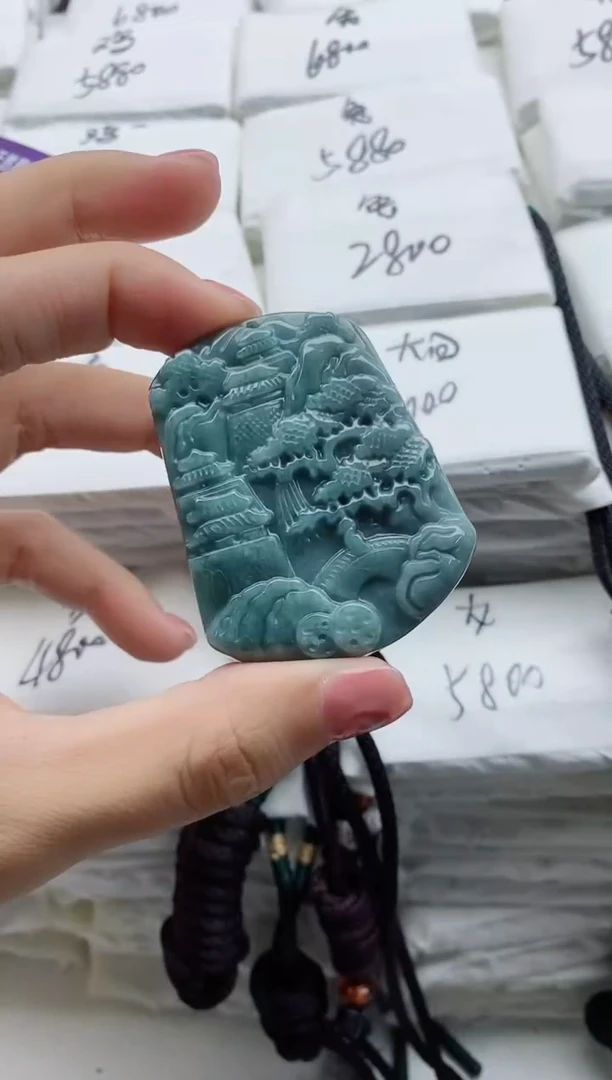 颈饰未镶嵌翡翠8