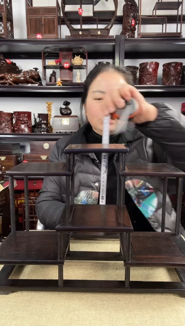 木黑六连老李红木工艺品