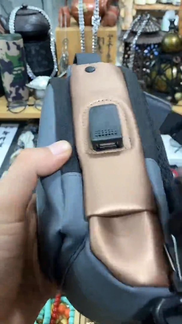 瓷片闪购商品  如图所示