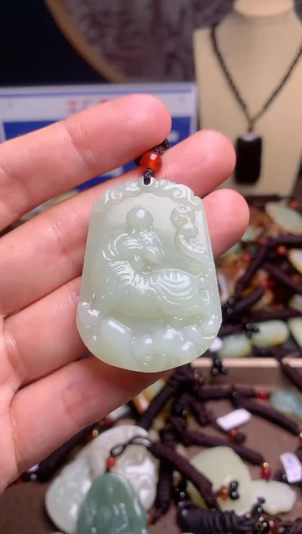 【闪购商品】和田玉颈饰未镶嵌1