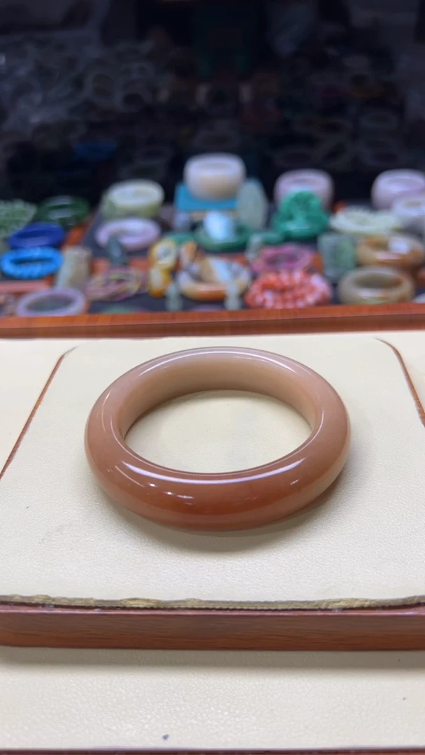 未镶嵌手镯石英质玉红*果183