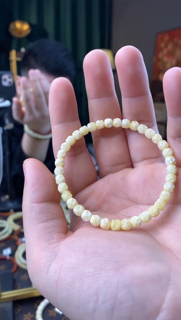 【闪购商品】蜜蜡手串未镶嵌5MM无相微瑕