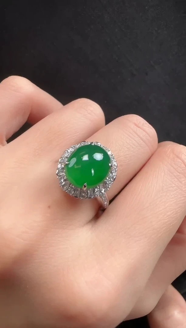 18K金镶嵌戒指翡翠534蛋面一枚