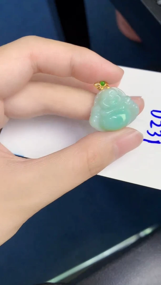 翡翠未镶嵌颈饰天然翡翠緬甸A貨