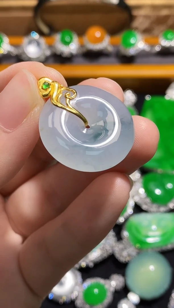 翡翠18K金镶嵌吊坠(不含链)翡翠