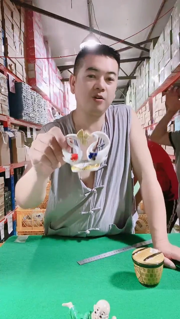 瓷片碗碟好物一件不留@@1