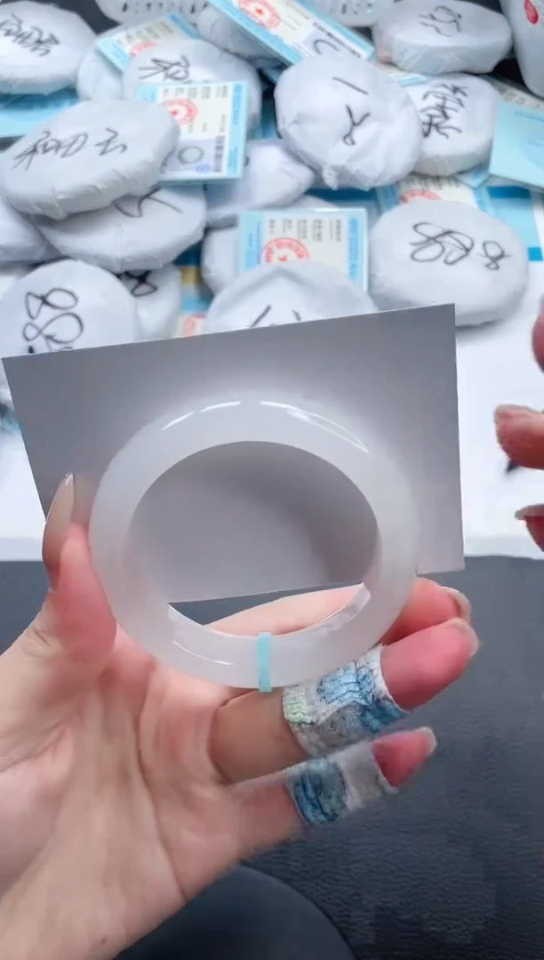 石英质玉手镯未镶嵌4V346-52