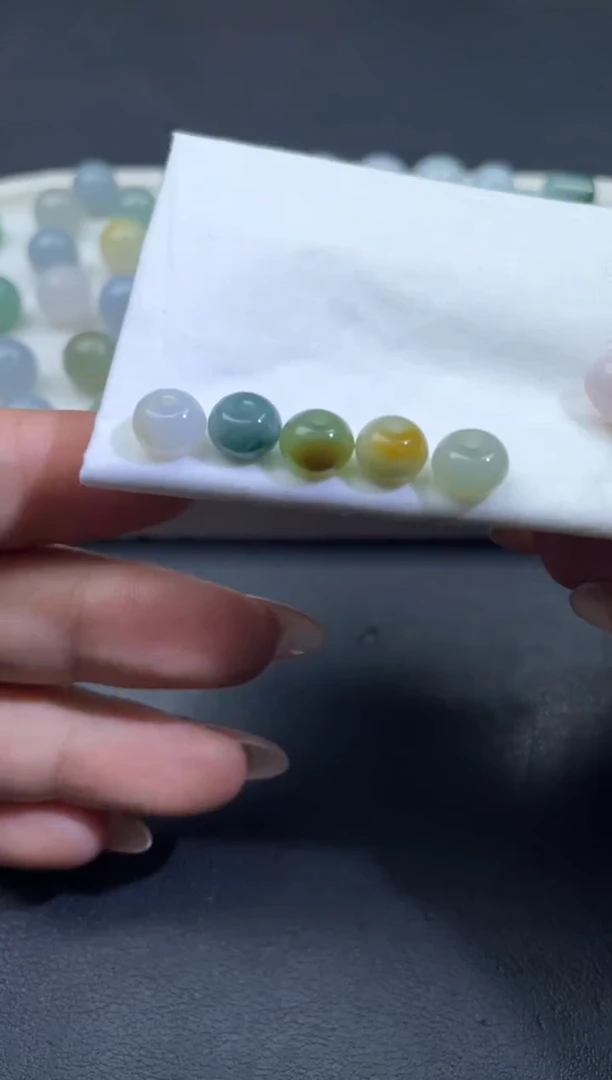 【闪购商品】翡翠颈饰未镶嵌BBBBB141