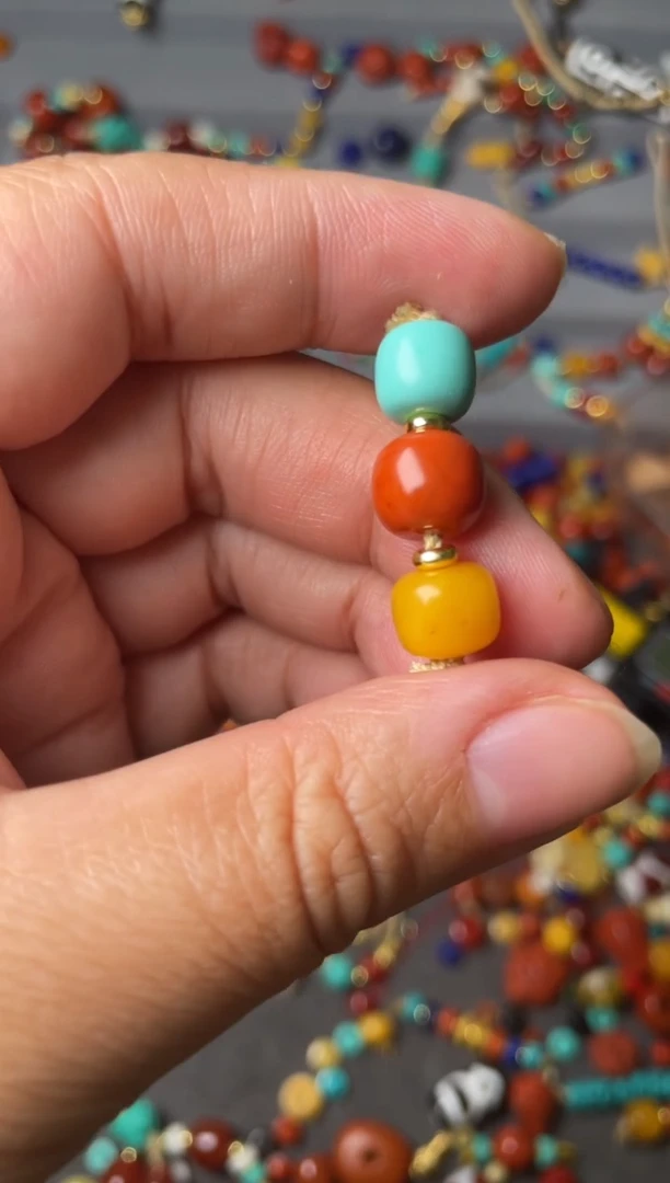 裸石蜜蜡未镶嵌多样性发货，8mm红绿灯