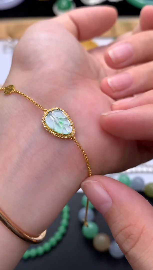 18K金镶嵌把件翡翠48小时鉴赏期 退货不扣服务费