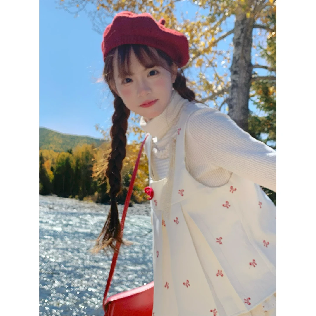 sinsingirl 玫瑰乳酪 秋冬套装红色刺绣蝴蝶结上衣+打底衫+蛋糕裙