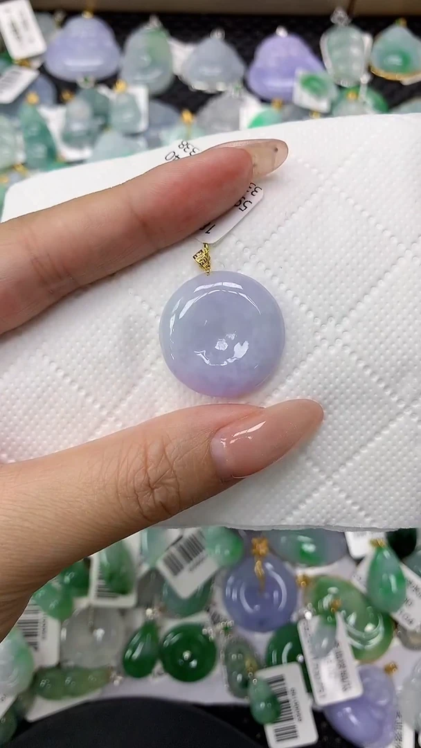 颈饰18K金镶嵌翡翠1111111111