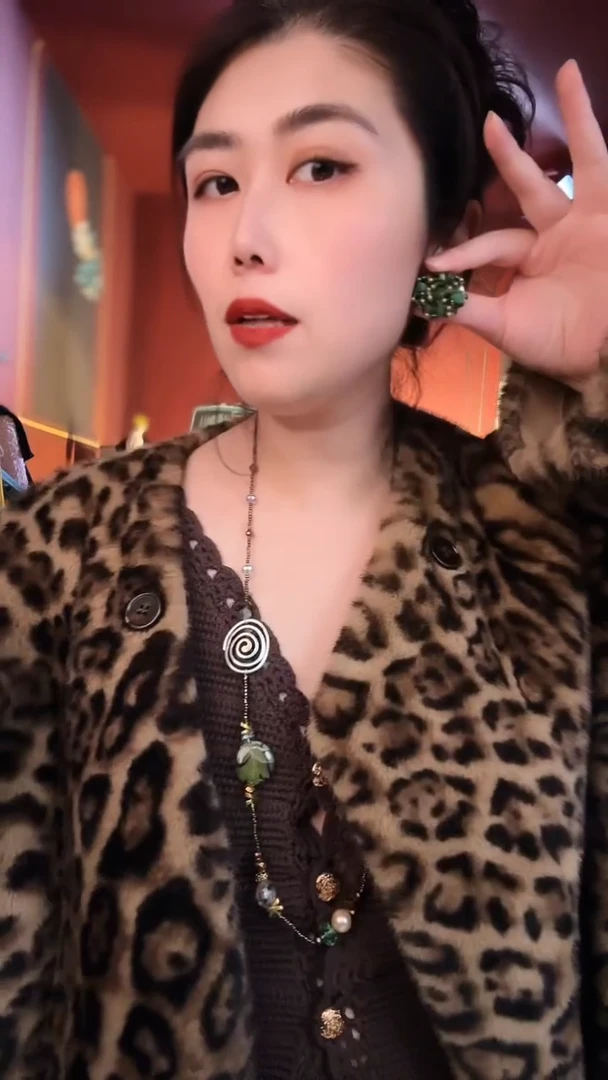 合金无合金孤品不折腾系列绿色项链耳针套装不退