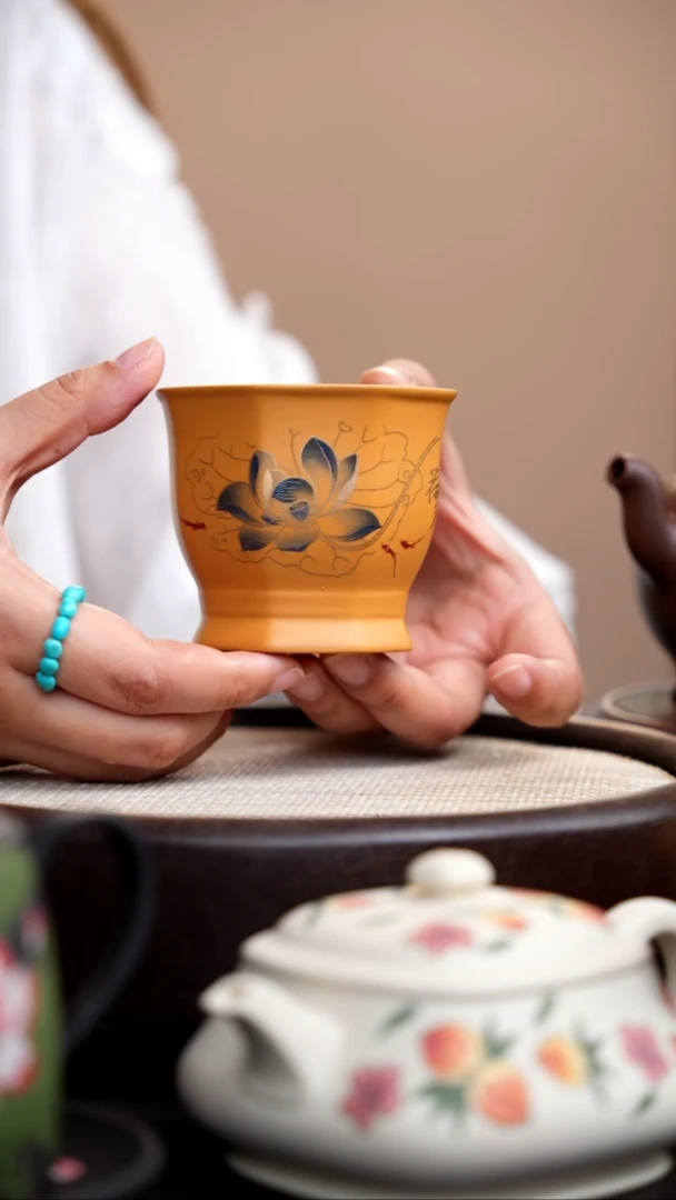 茶壶紫砂黄金段八方杯荷花