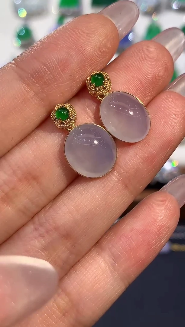 吊坠(不含链)18K金镶嵌翡翠多样性发其一