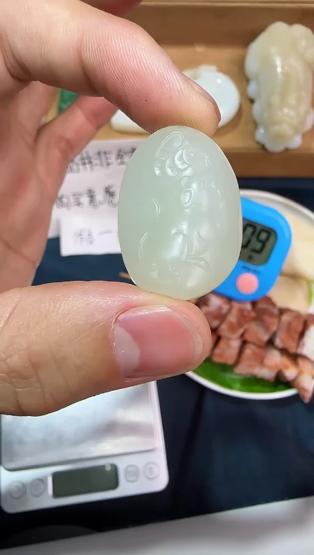 颈饰未镶嵌和田玉没****的鼠