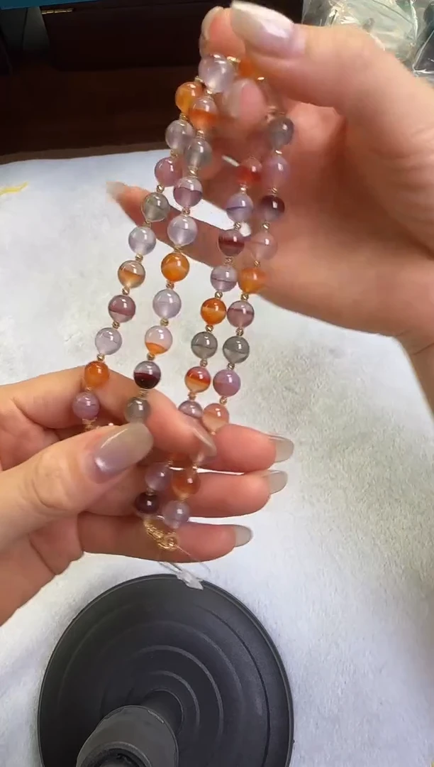 玛瑙/玉髓项链18K金镶嵌设计款项链