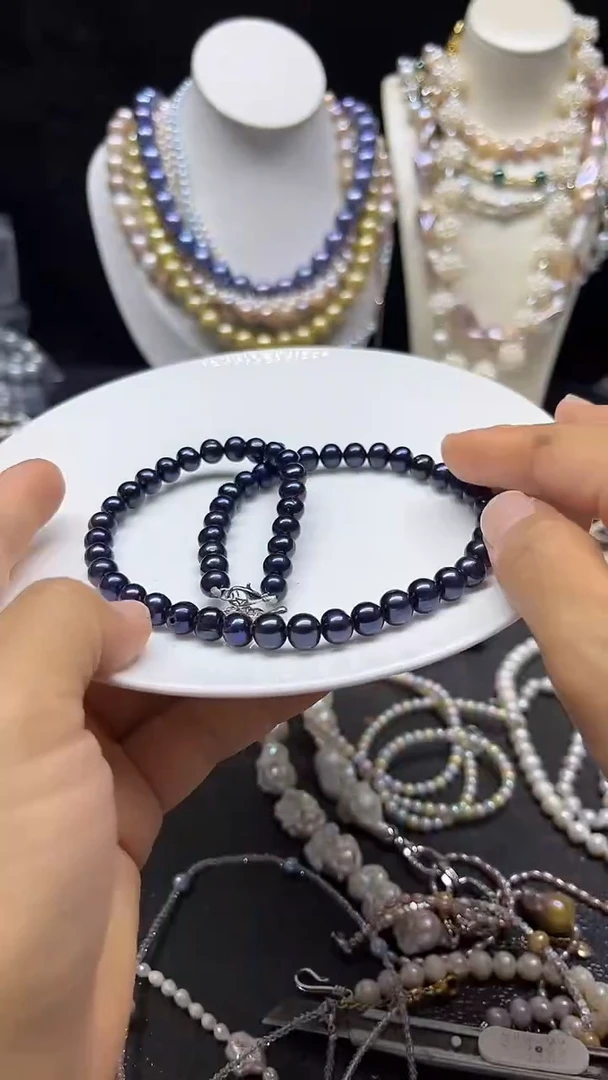 颈饰未镶嵌淡水珍珠多人