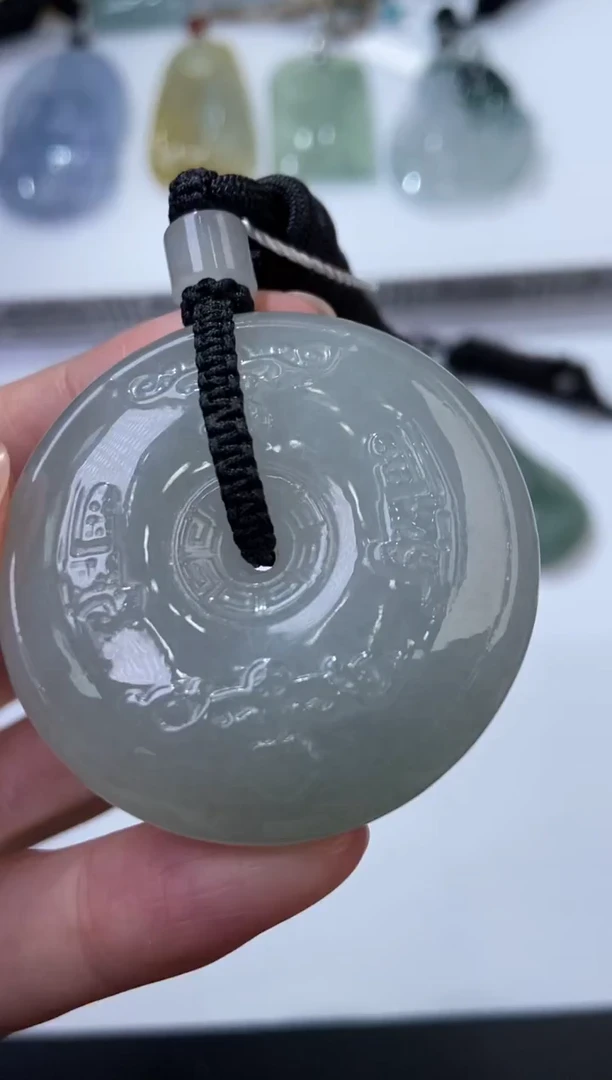 未镶嵌挂件翡翠372387   多人