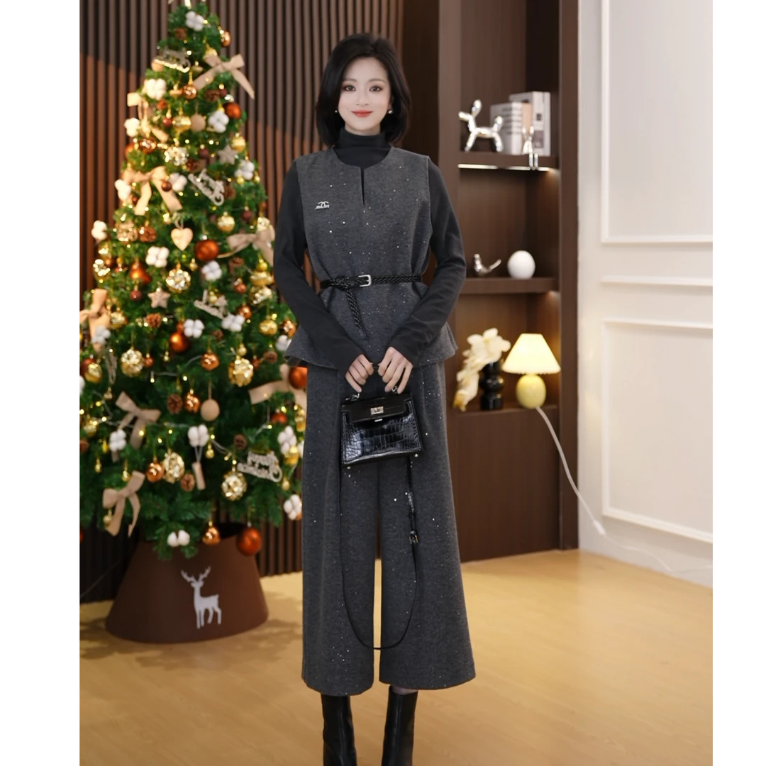 【小爽Eris】高级感T恤胸针亮片毛呢马甲+阔腿裤皮质系带洋气四件套
