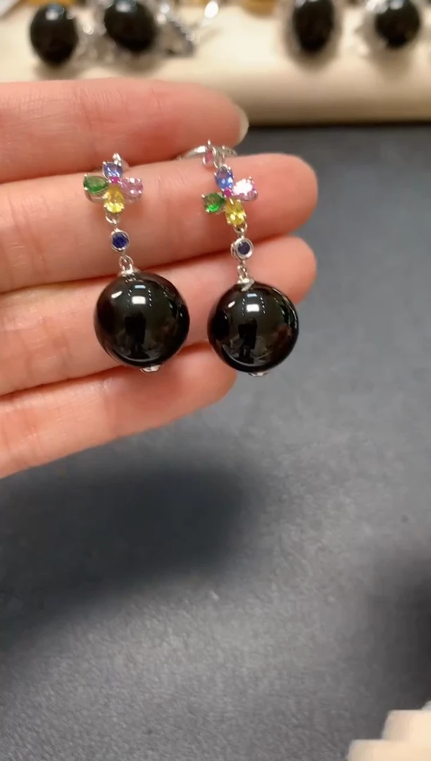 18K金镶嵌翡翠耳饰好**林A46